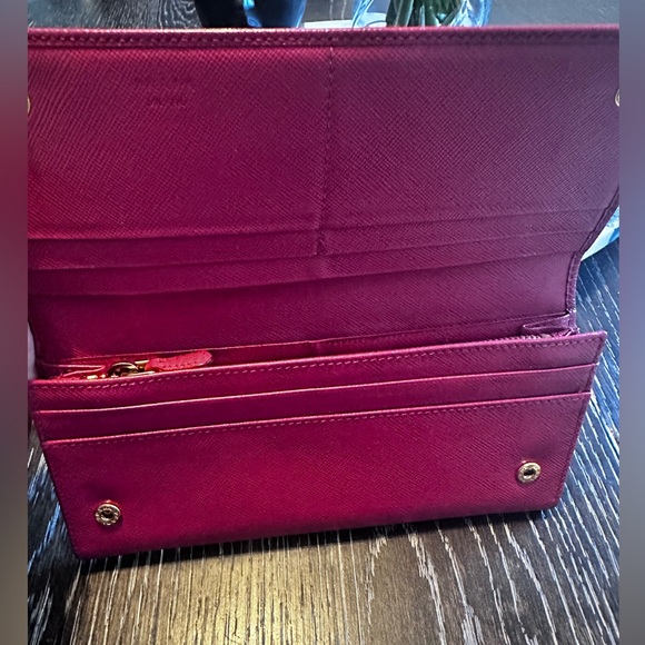 Prada Saffiano Leather Wallet in Peonia Raspberry - Picture 5 of 13